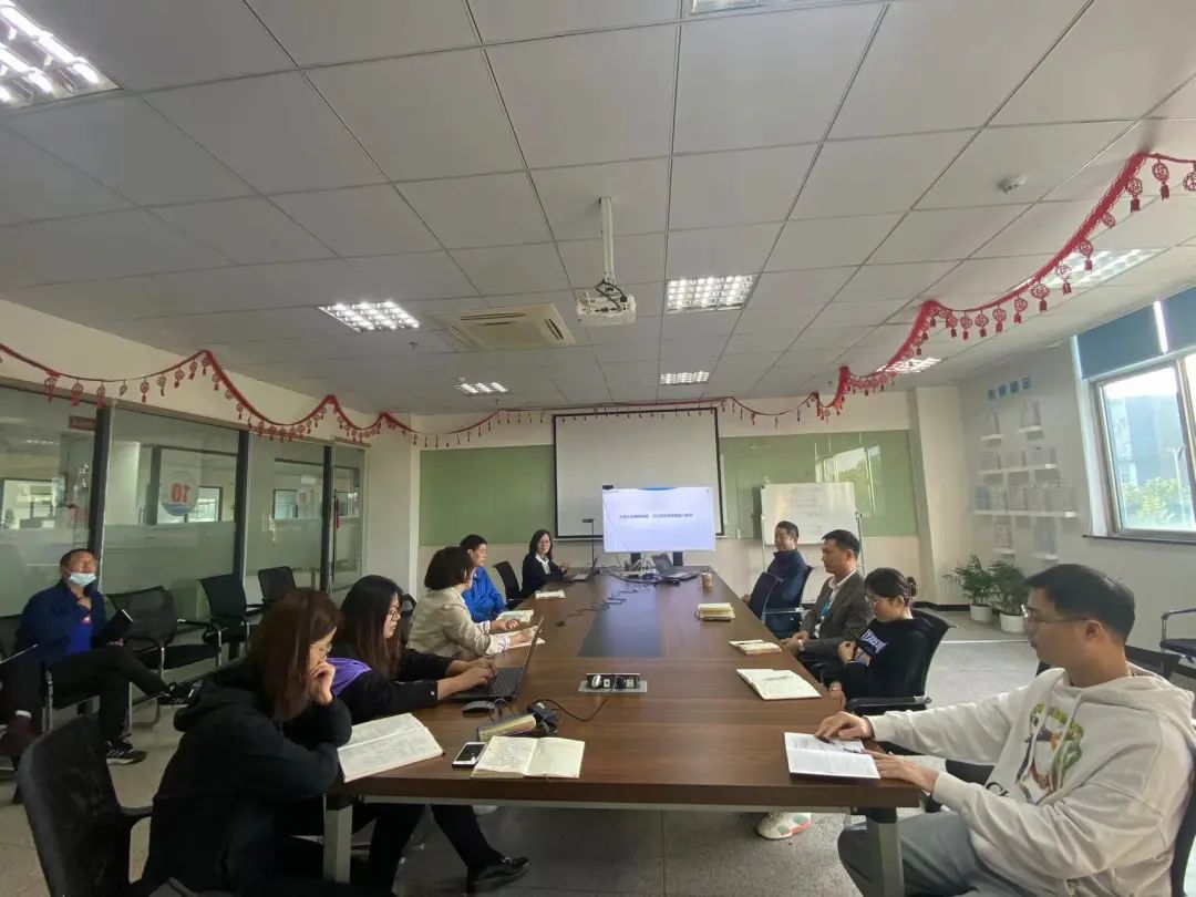 安峰企業(yè)文化研討會現(xiàn)場 安峰企業(yè)文化研討會現(xiàn)場
